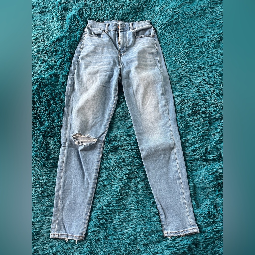 American Eagle Outfitters Distressed Light Blue Skinny Jeans